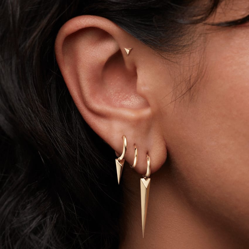 Faceted Single Long Spike Hoop Earring Yellow Gold 8mm