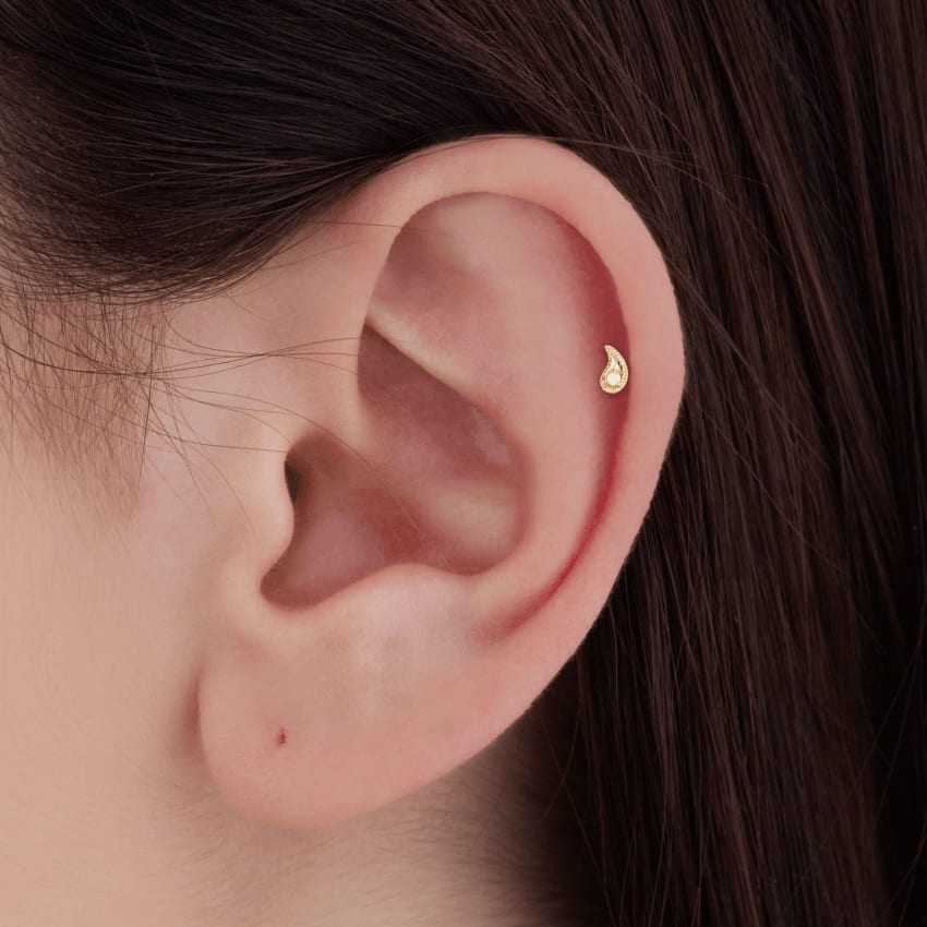 Diamond Paisley Threaded Stud Earring Yellow Gold 5mm Left